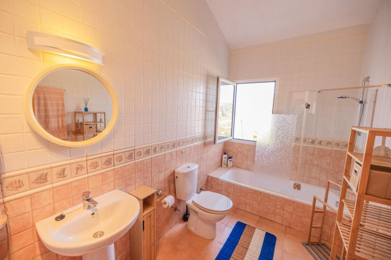 Casa Amaya - Spacious House With Pool, Large Garden, Bbq, 2 Terraces, And Ideal Location El Charco  Exterior foto