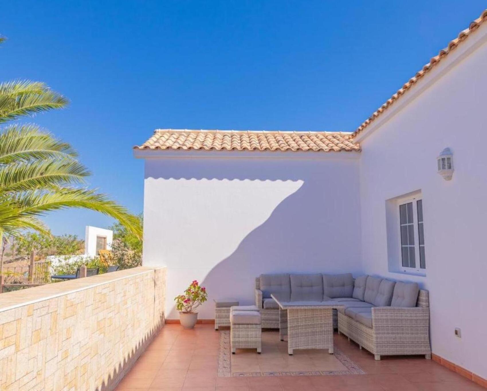 Casa Amaya - Spacious House With Pool, Large Garden, Bbq, 2 Terraces, And Ideal Location El Charco  Exterior foto